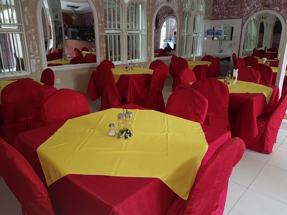 Hotel La Benediction Goma Ngoại thất bức ảnh
