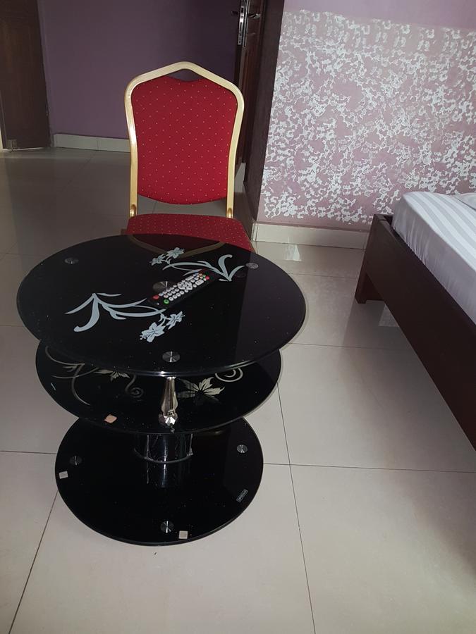 Hotel La Benediction Goma Ngoại thất bức ảnh